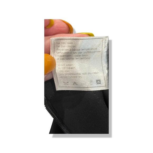 Chanel CASHMERE SWEATER and Silk Elegantly Pleated Skirt - Picture 10 of 16